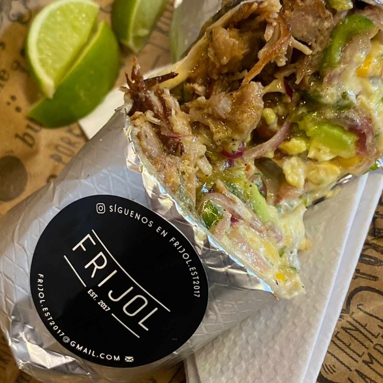 Burrito de pernil 