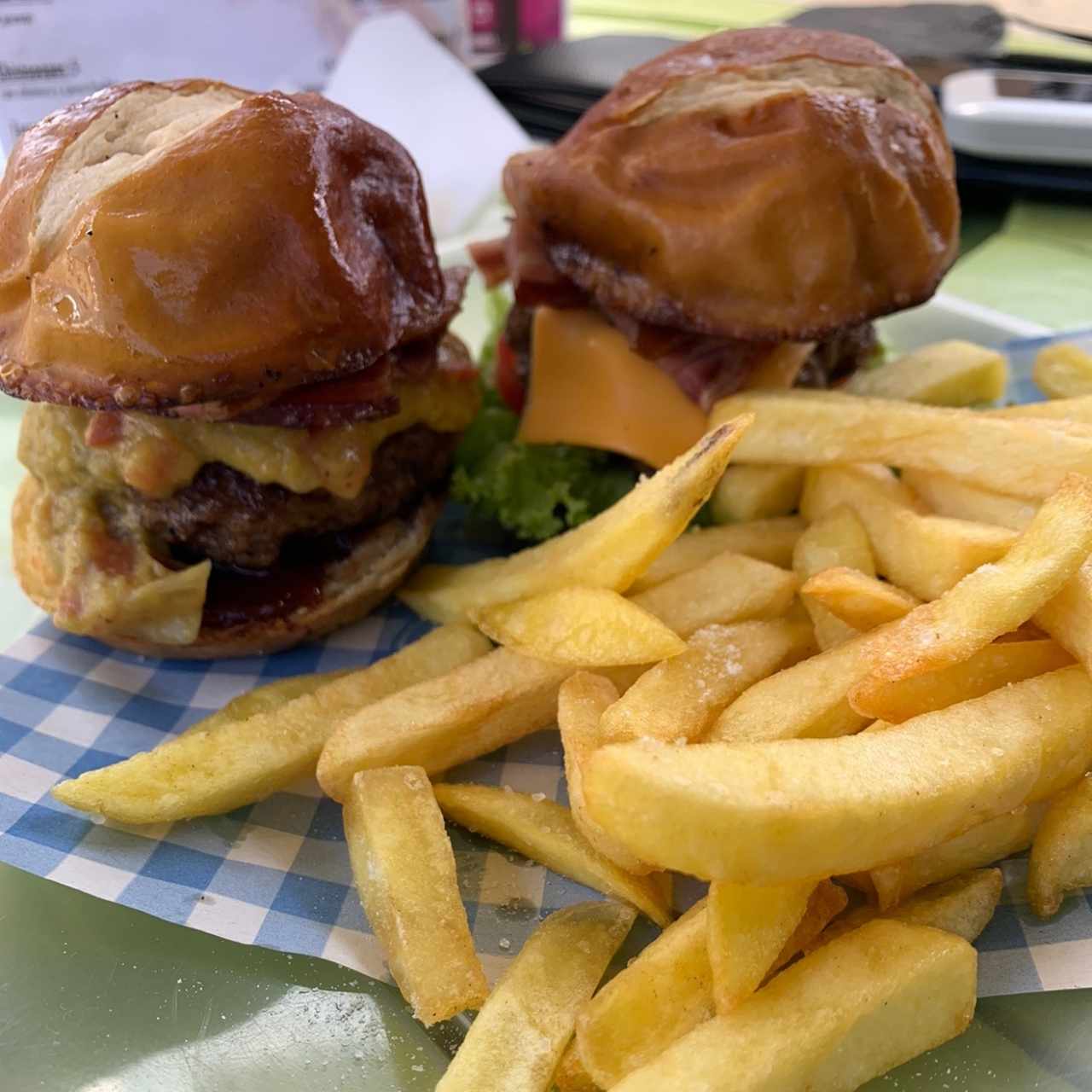 Duo de hamburguesas 
