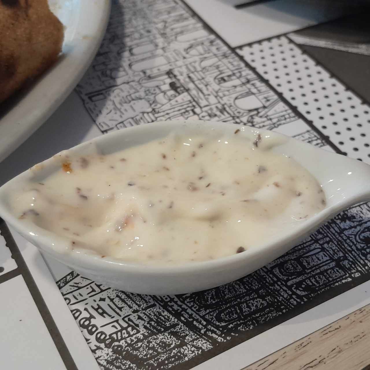 y ésta salcita de queso parmesano y trufada para comer los bordes... ufff 