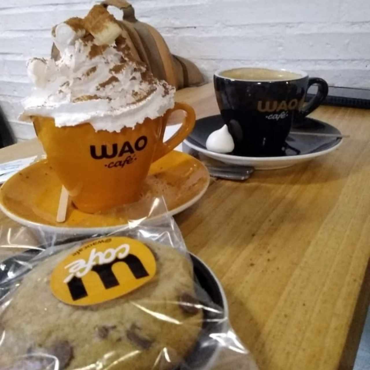 Café Capuchino con Galletas de vainilla 