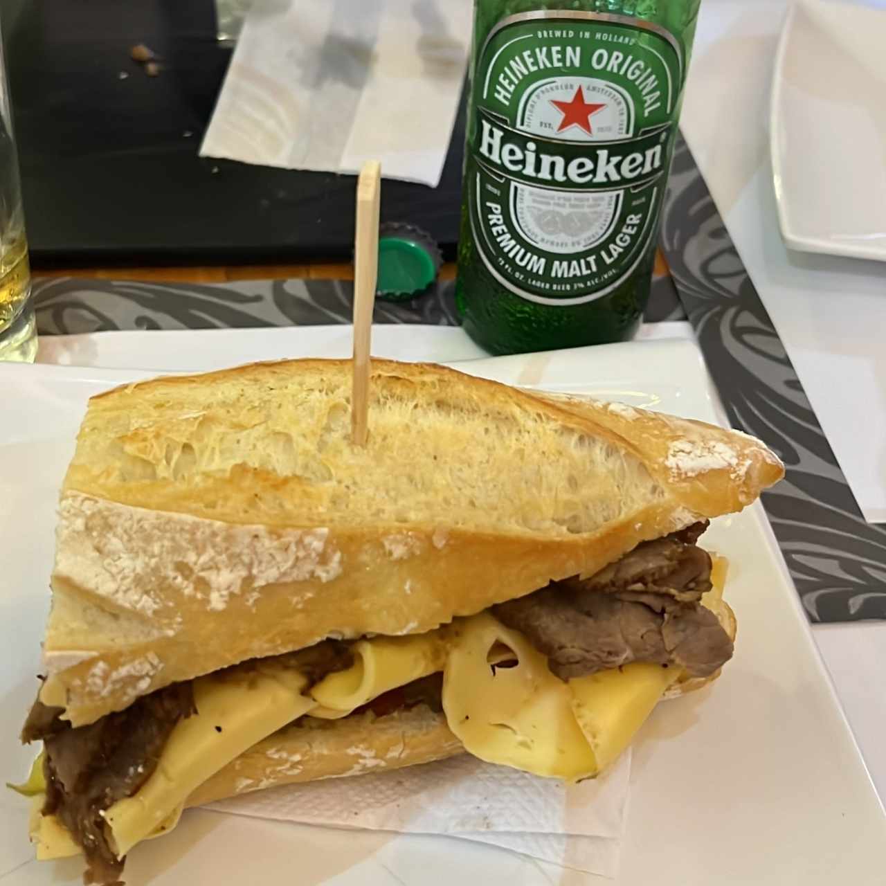 Sándwiche de Roast Beef