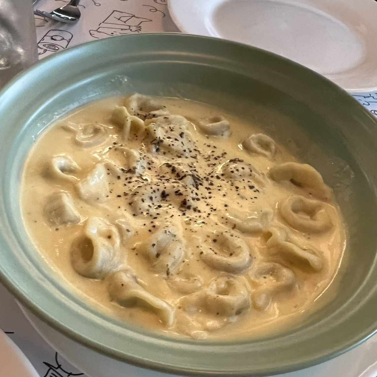 Tortellini in crema de parmigiano