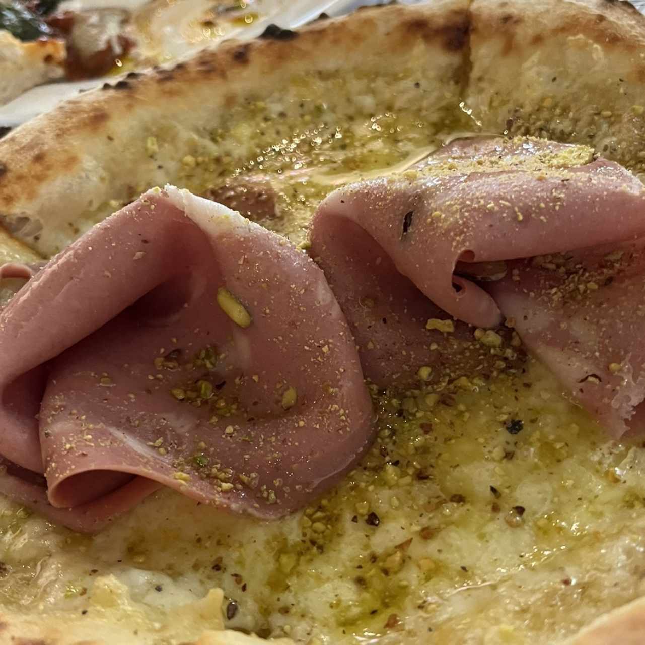 Pizza Mortadella Tartufo