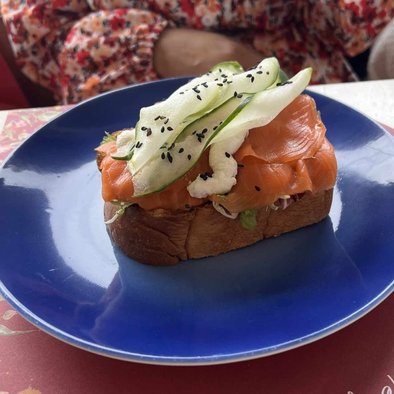 Tostada de Salmón 