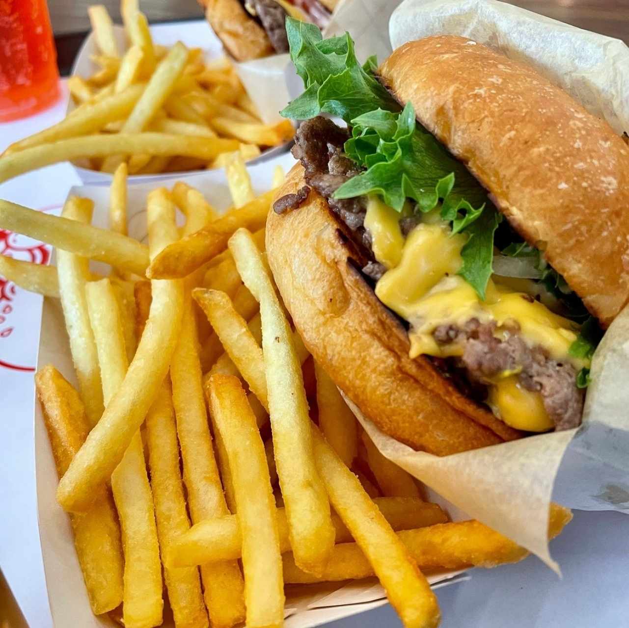 Hamburguesa doble en combo