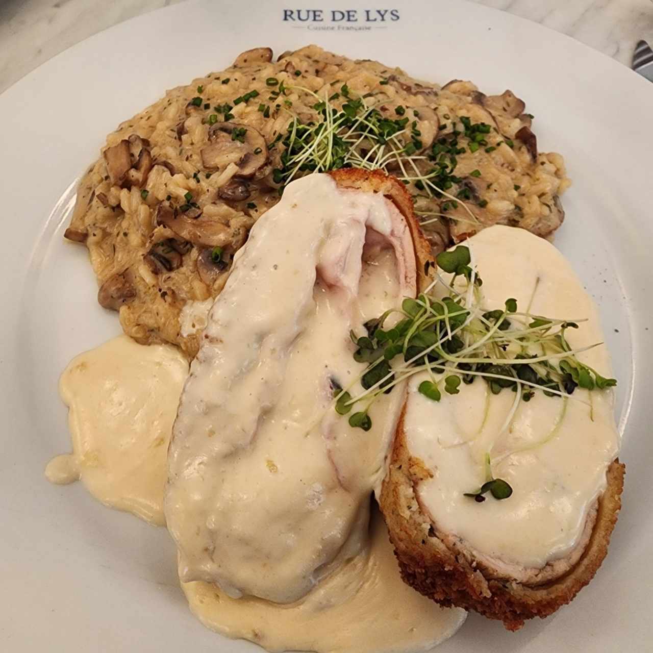 Cordon blue + risotto de champiñones 