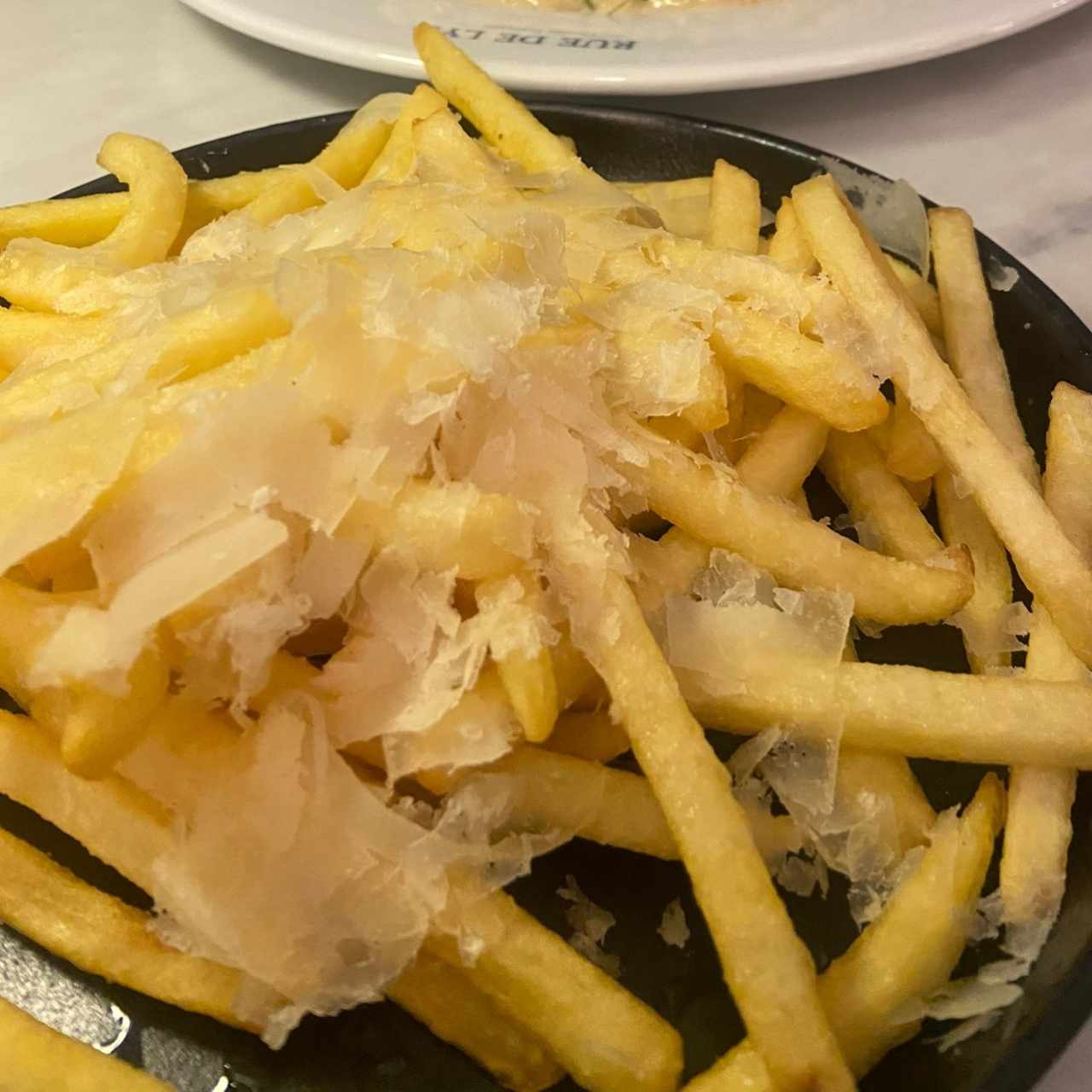 Papas Fritas con Parmesano y Trufa