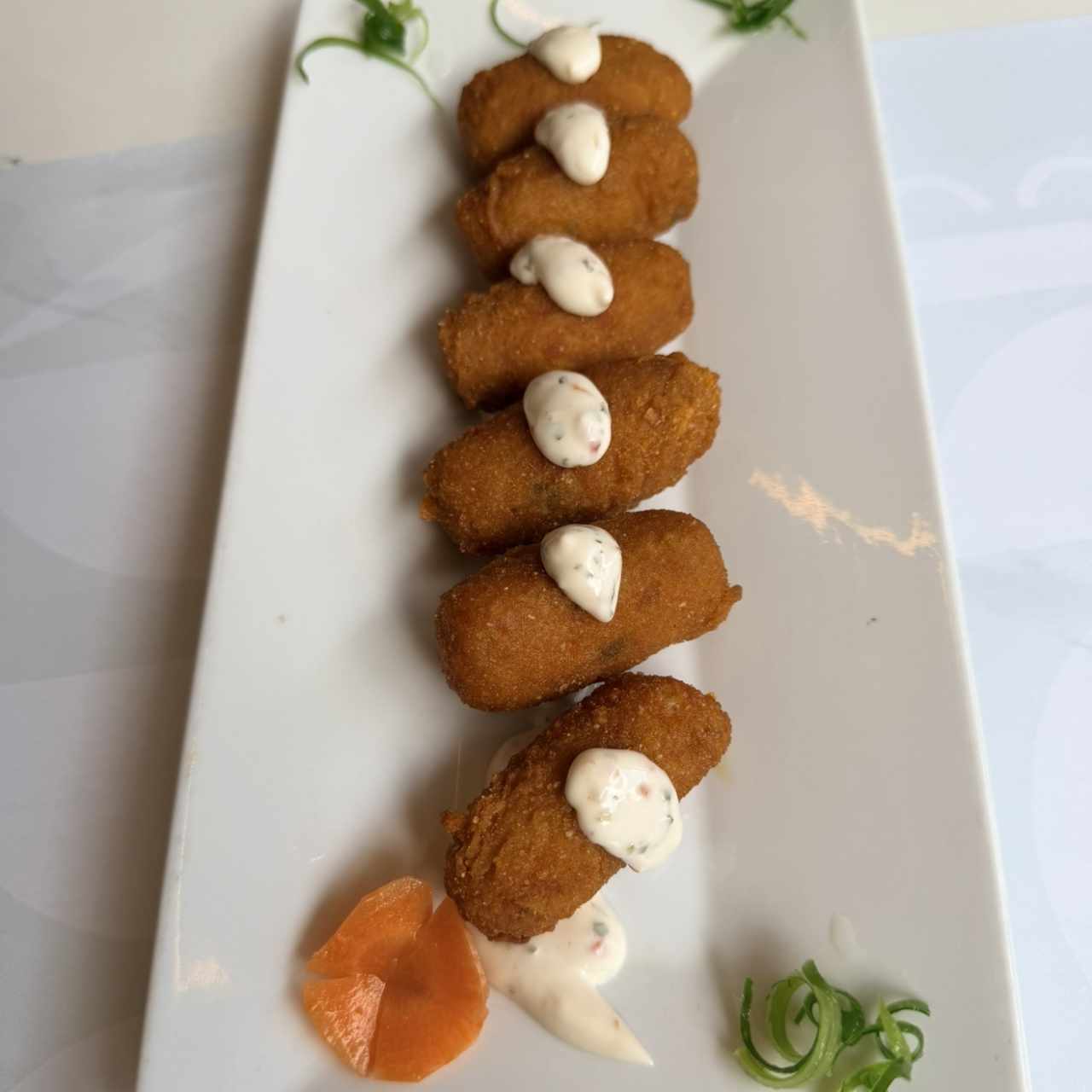 Croquetas de cangrejo 