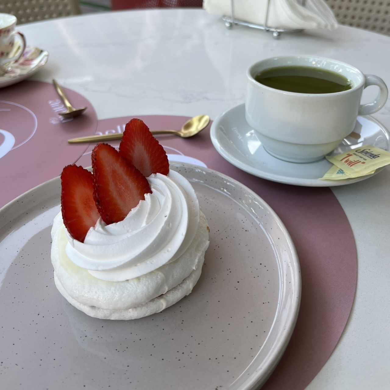 Pavlova de fresa
