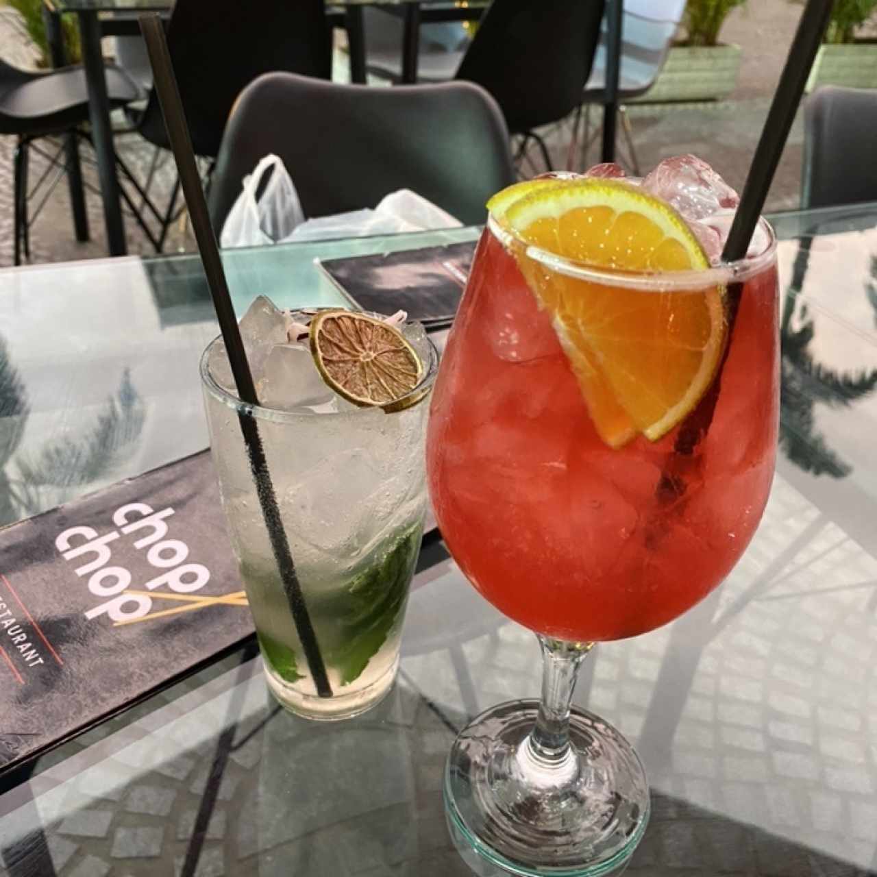 Cocktail chop chop y mojito de coco