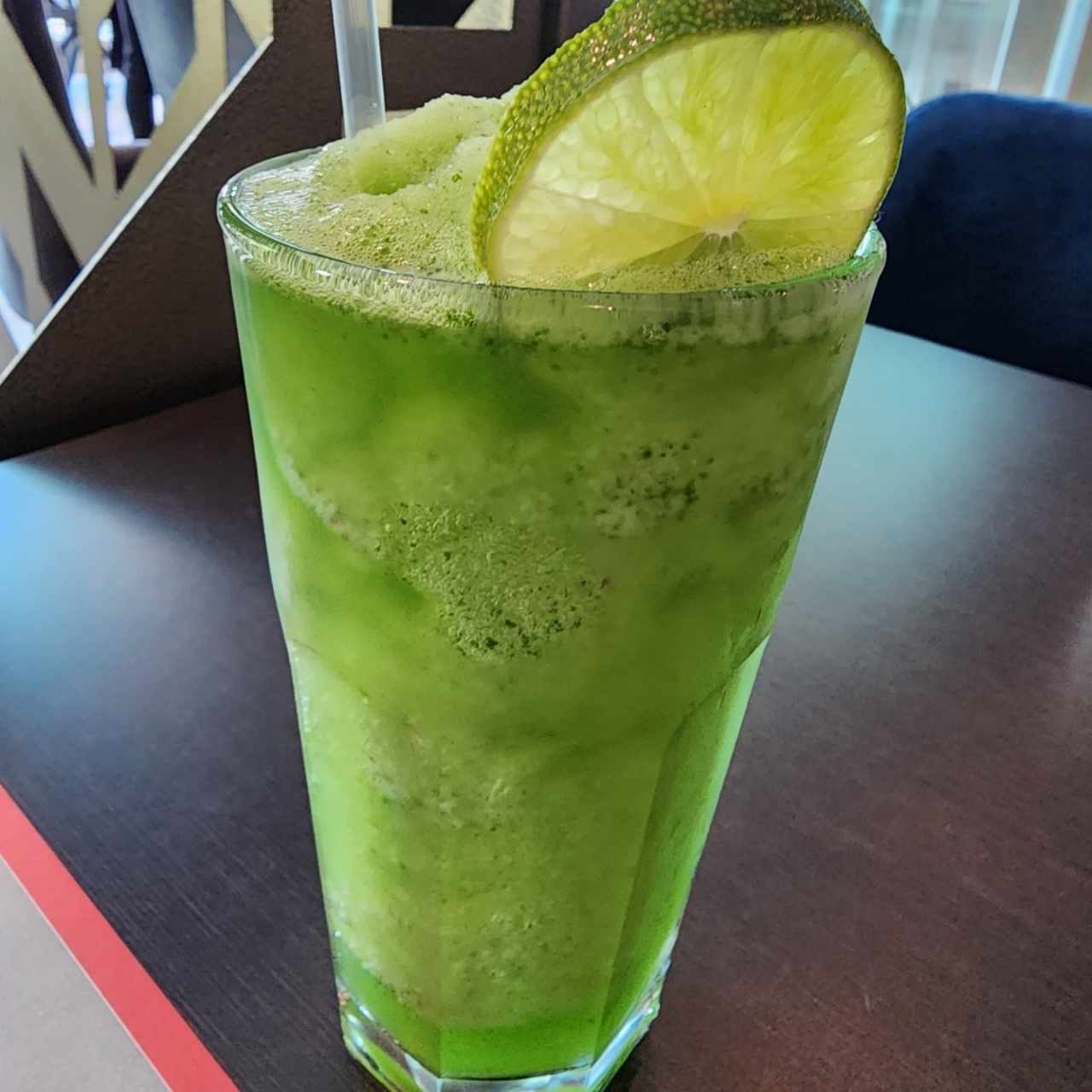 Limonada frappé con hierbabuena 