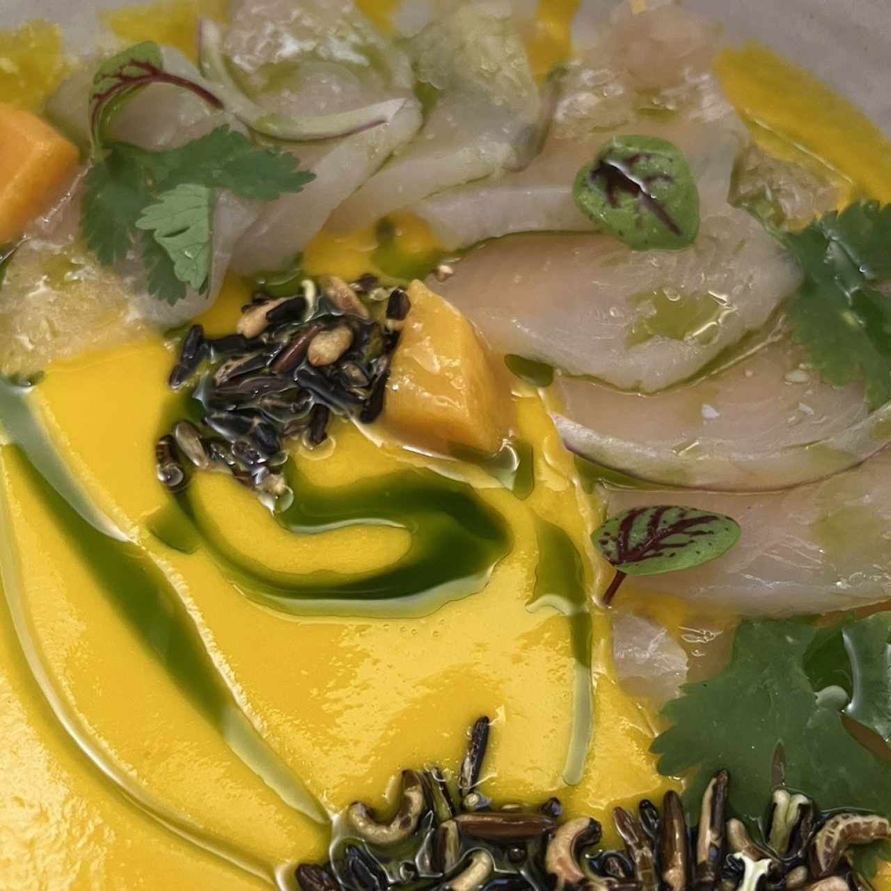 Tiradito de pescado blanco