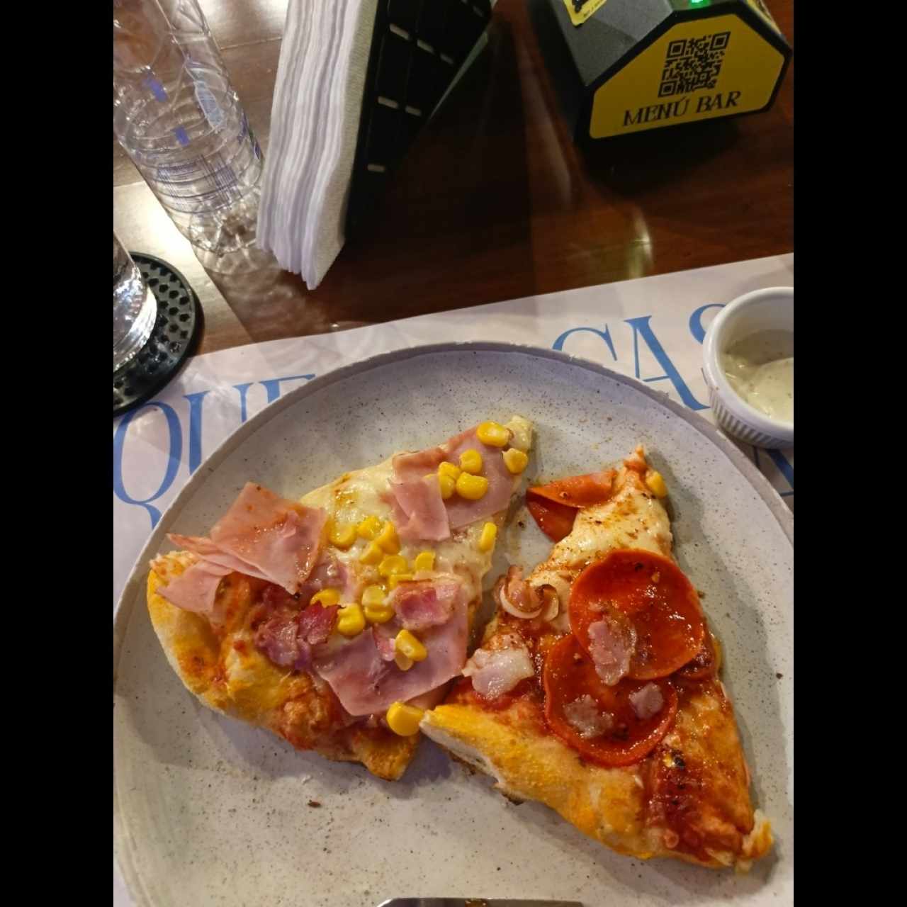 Primavera y pepperoni con miel picante 
