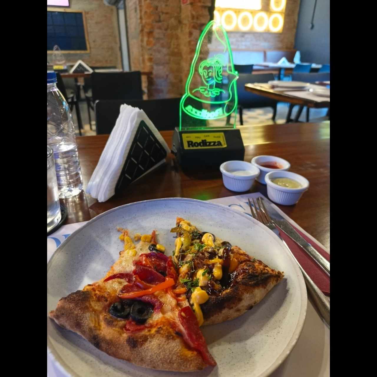 Pizza española y pollo BBQ 