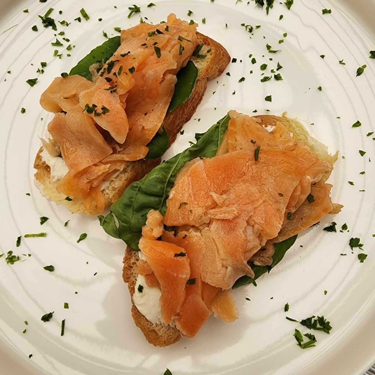 Bruschettas de salmón 