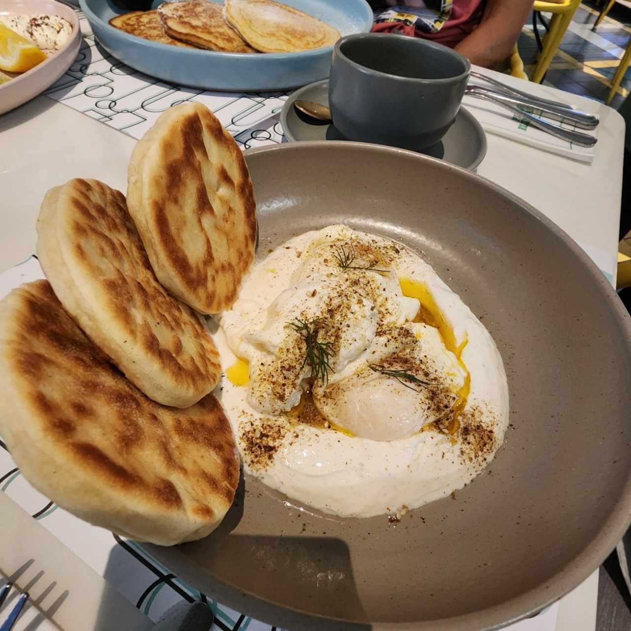 Huevos mediterráneos