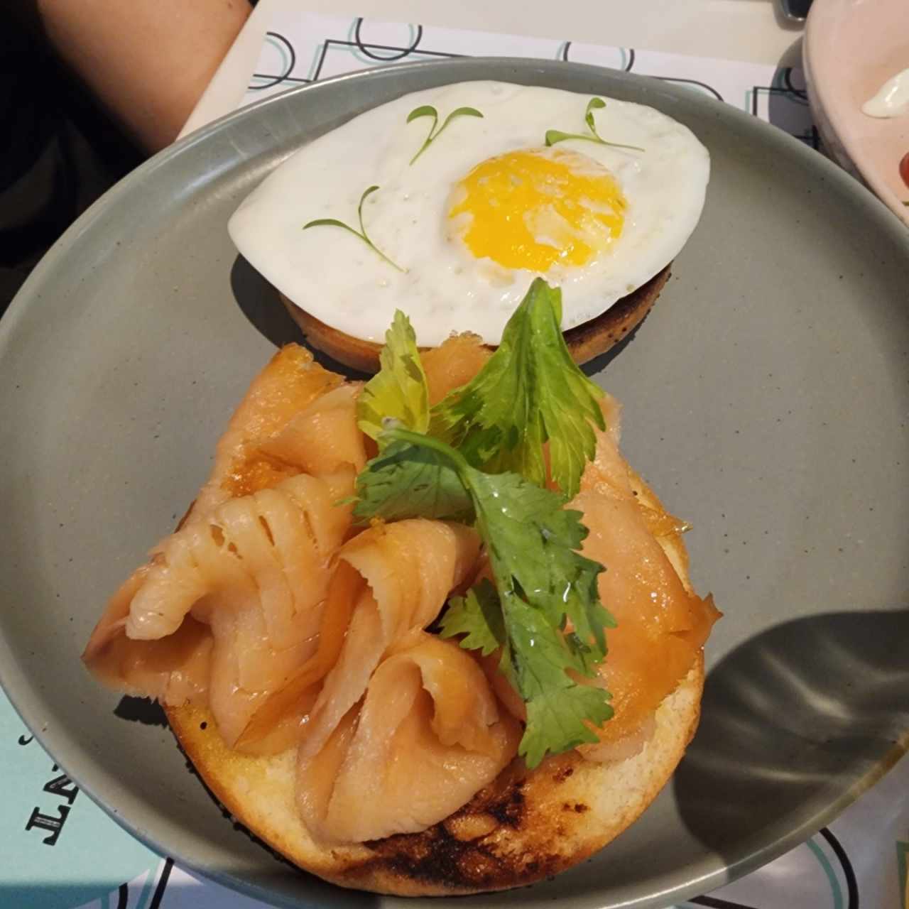 Bagel de salmón 