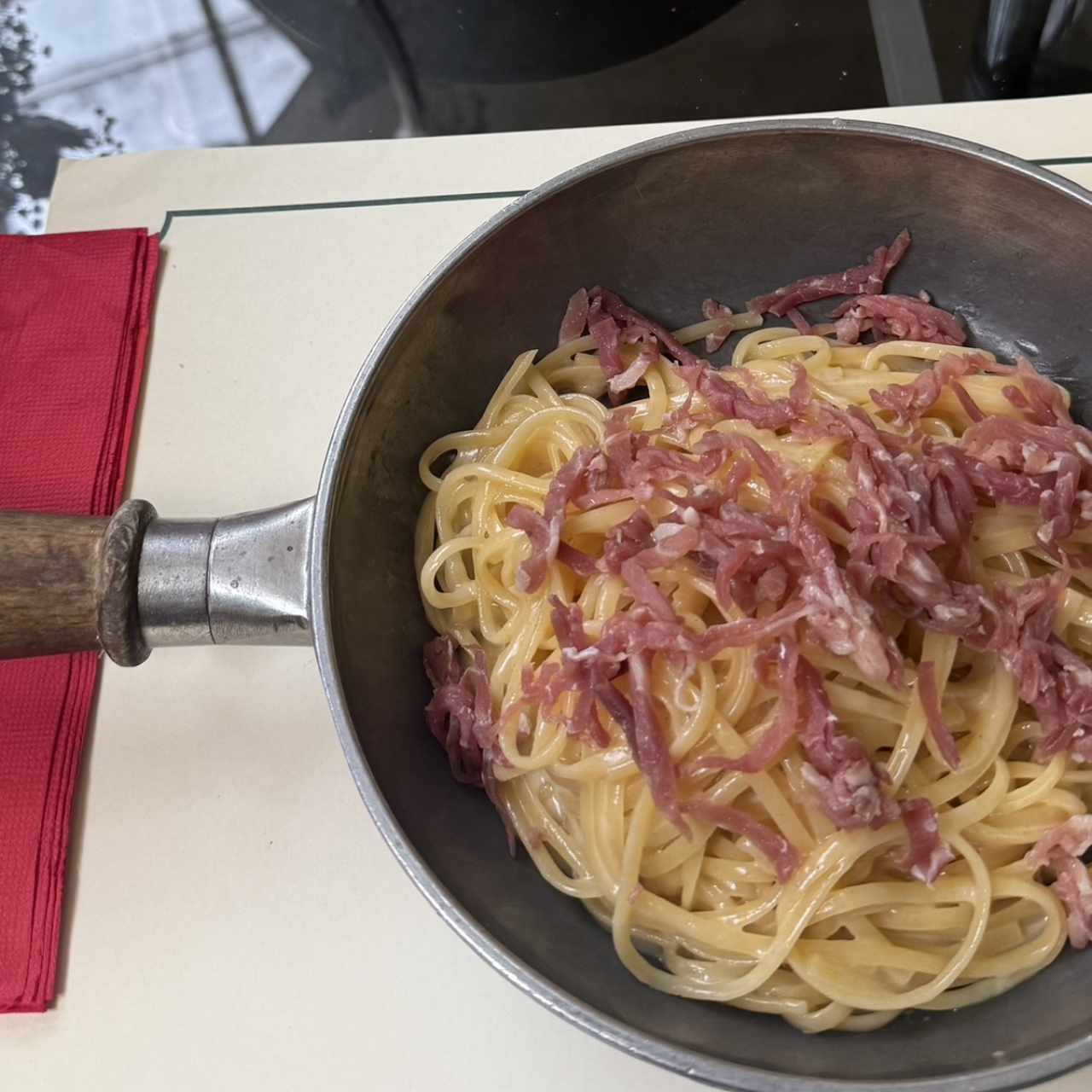 Carbonara trufada 