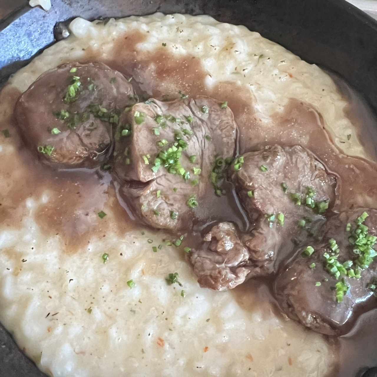 Lomito y Arroz con Parmesano