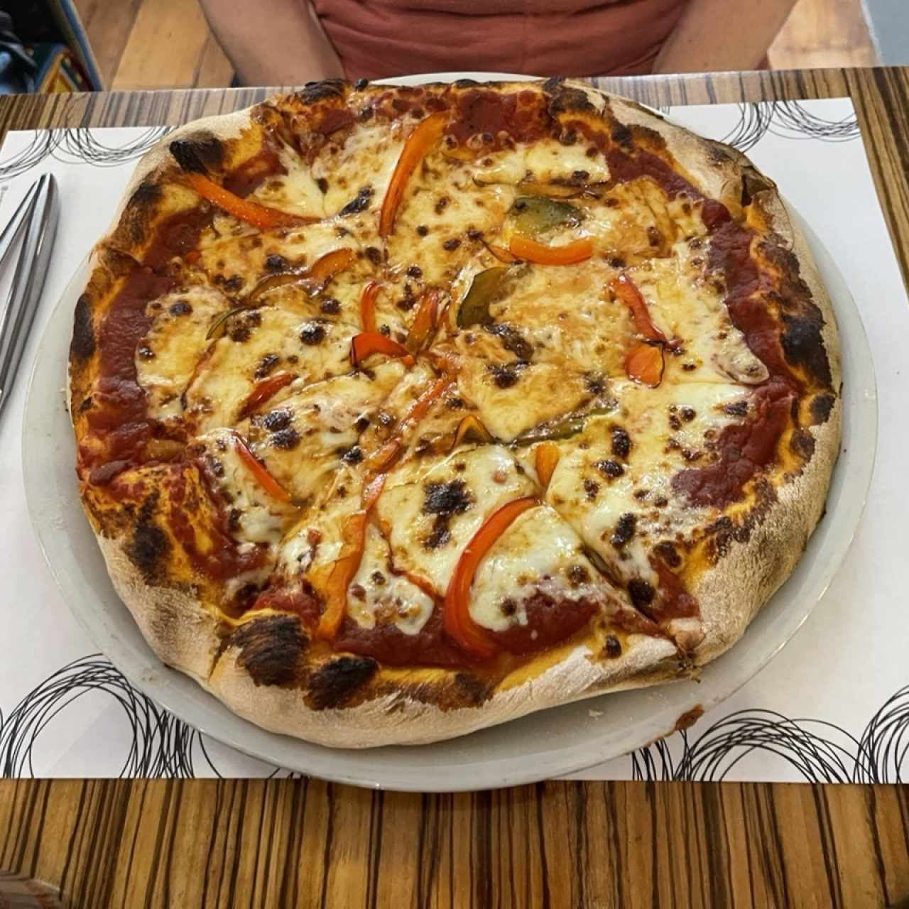Pizza Margarita con Pimentón 