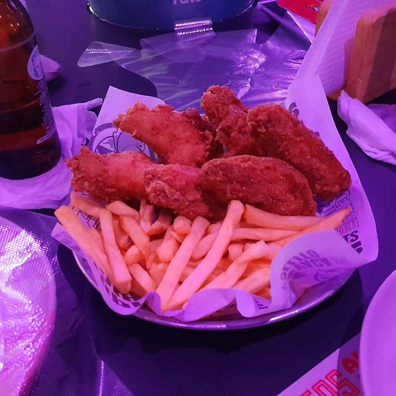 Alitas Crispy con papas #4 muy buenas. 