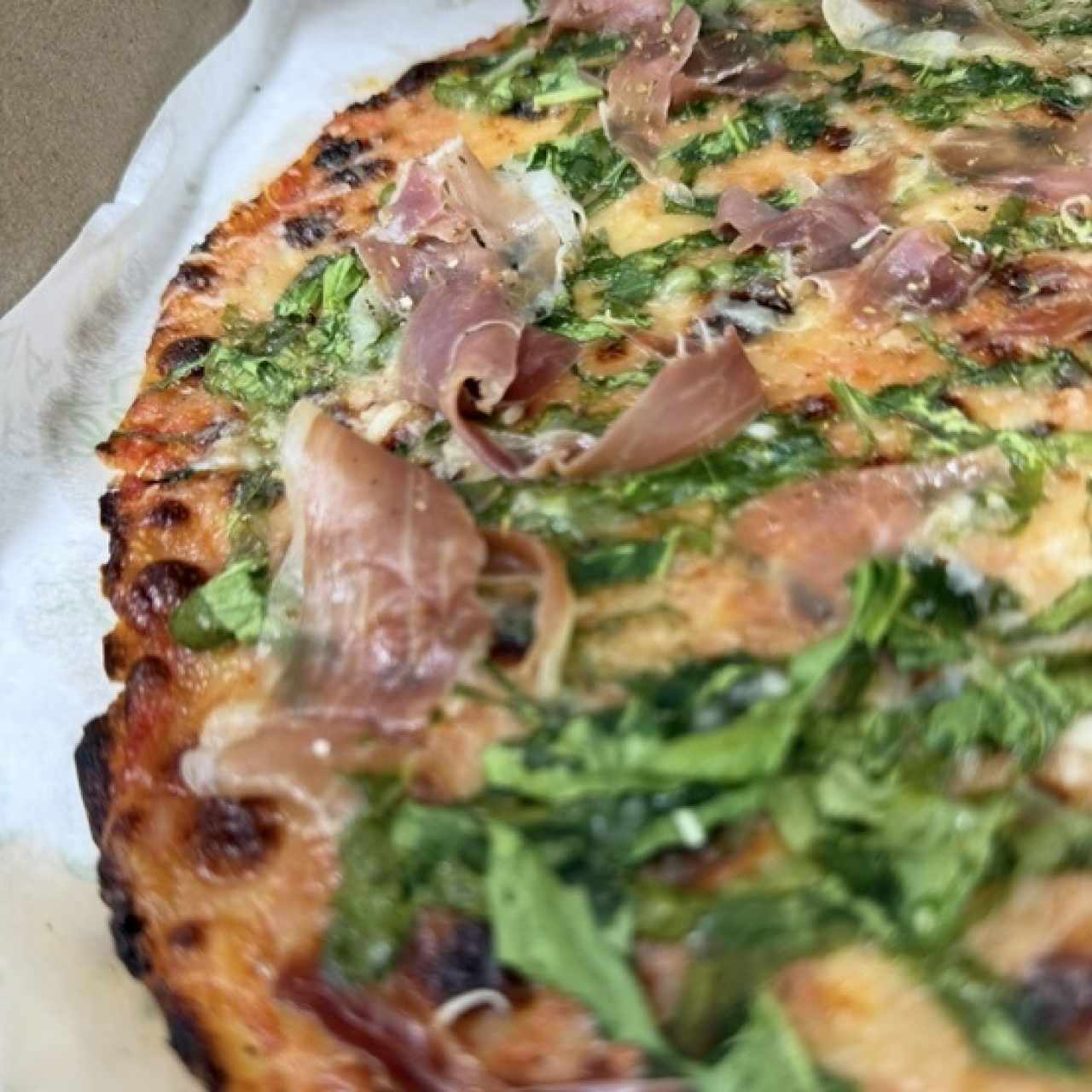 Pizza serrano