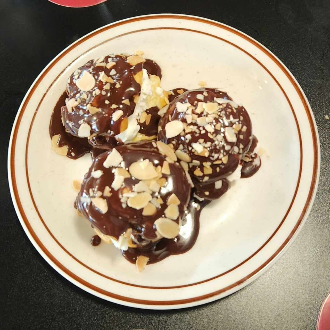 Profiteroles