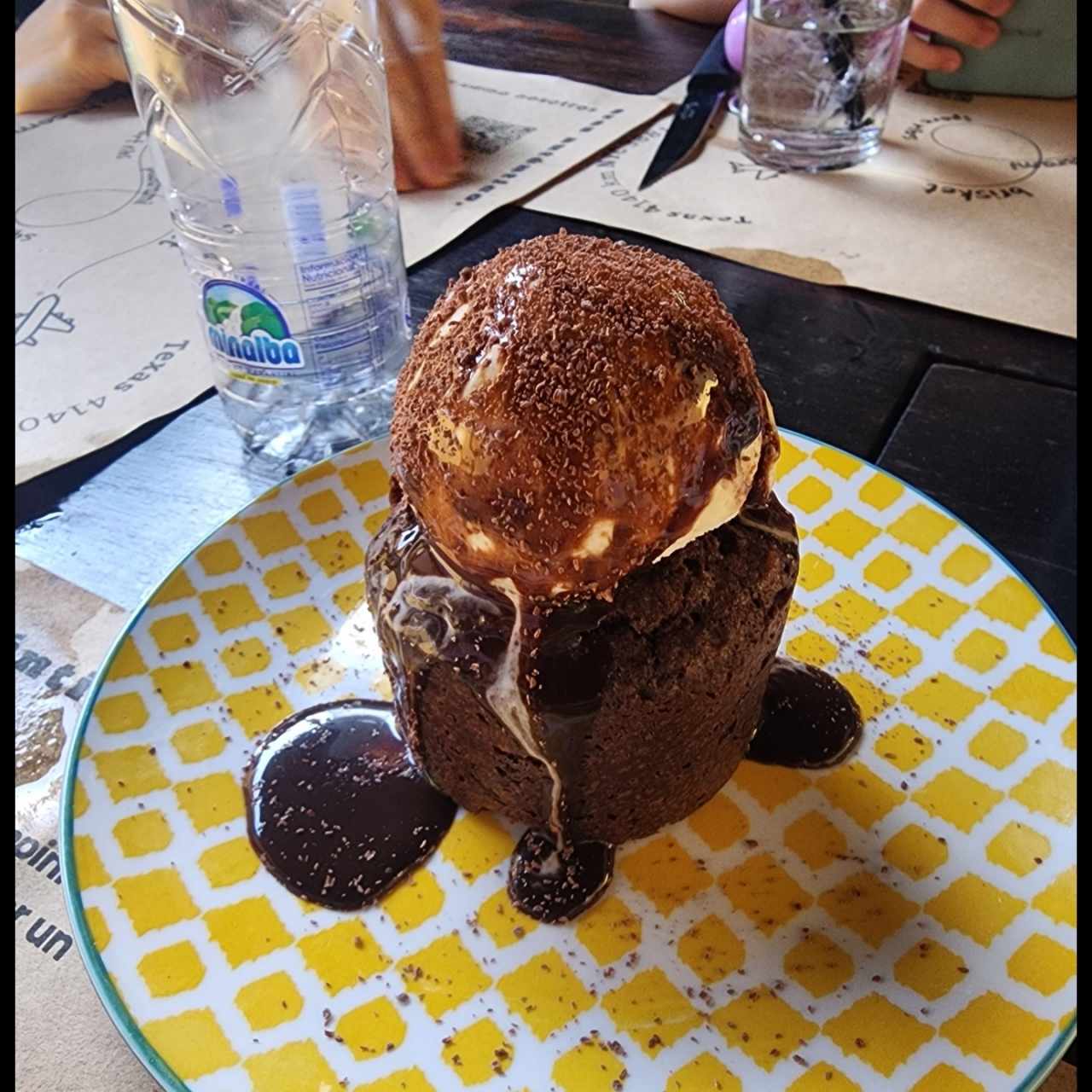 Dark brownie