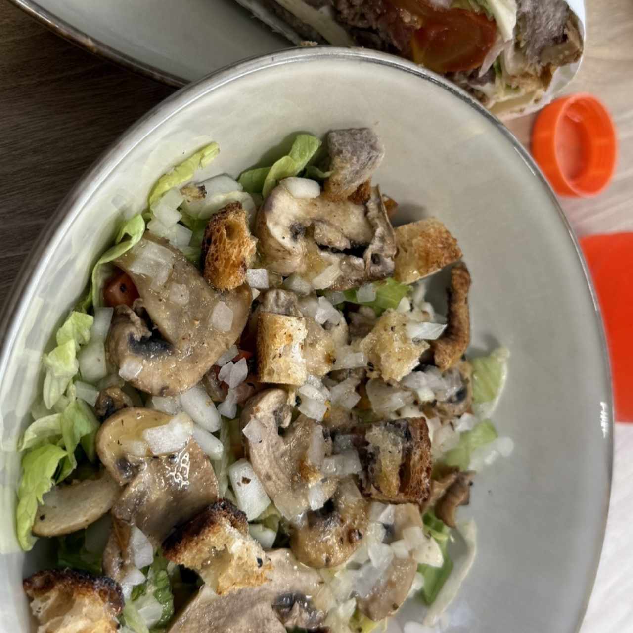 Ensalada con hongos pepino 