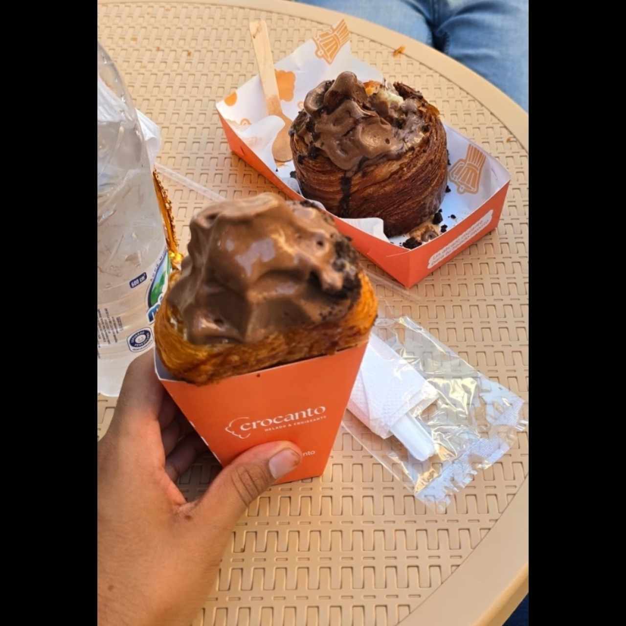 Cono...