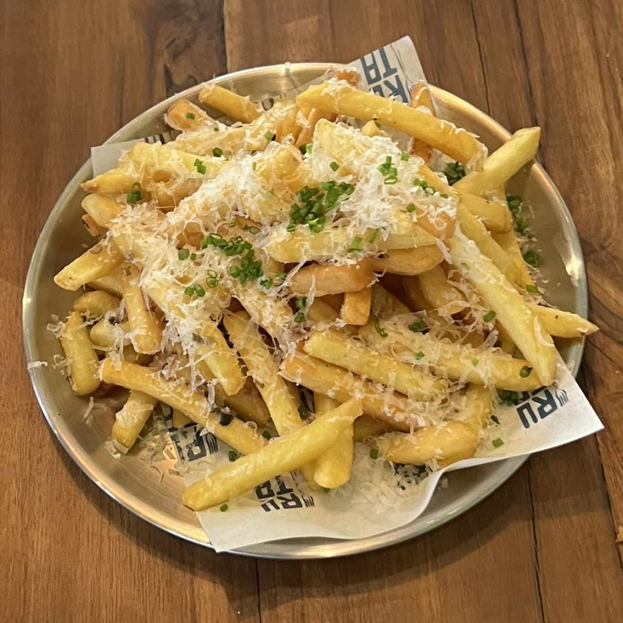 Papas Fritas Trufafas y con queso Parmesano 
