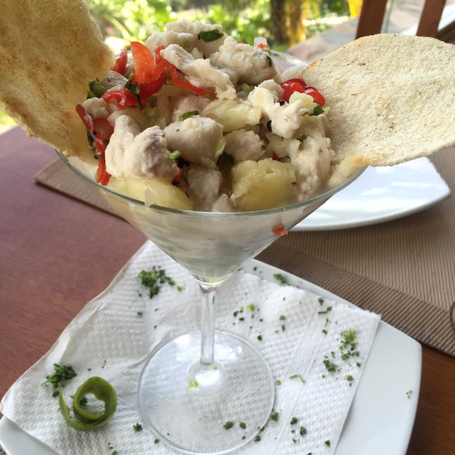 El Ceviche es muy bueno en este restaurante. 