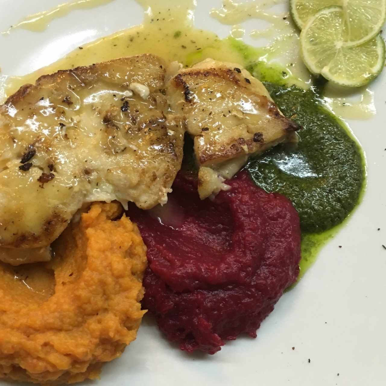 Filete de Curvina con Salsa al Limon