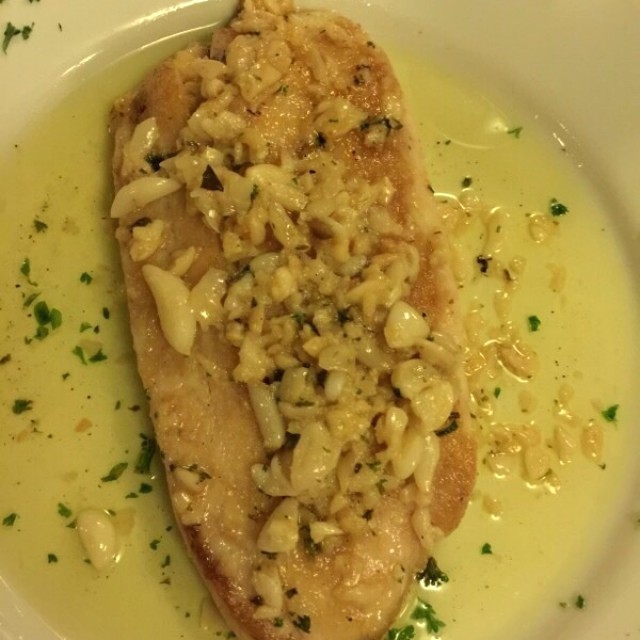 Robalo al Ajillo