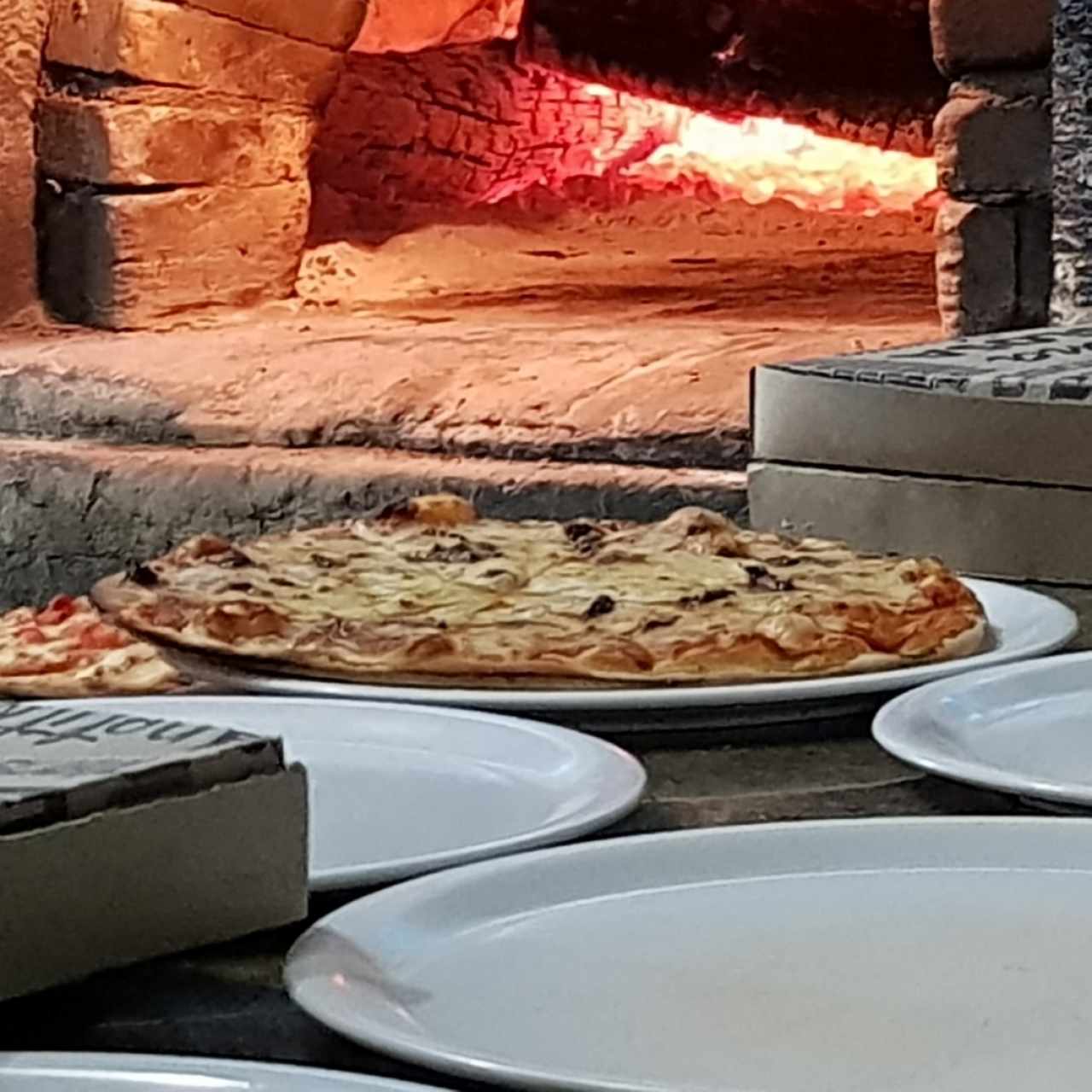 Pizza para llevar! deliciosa! 