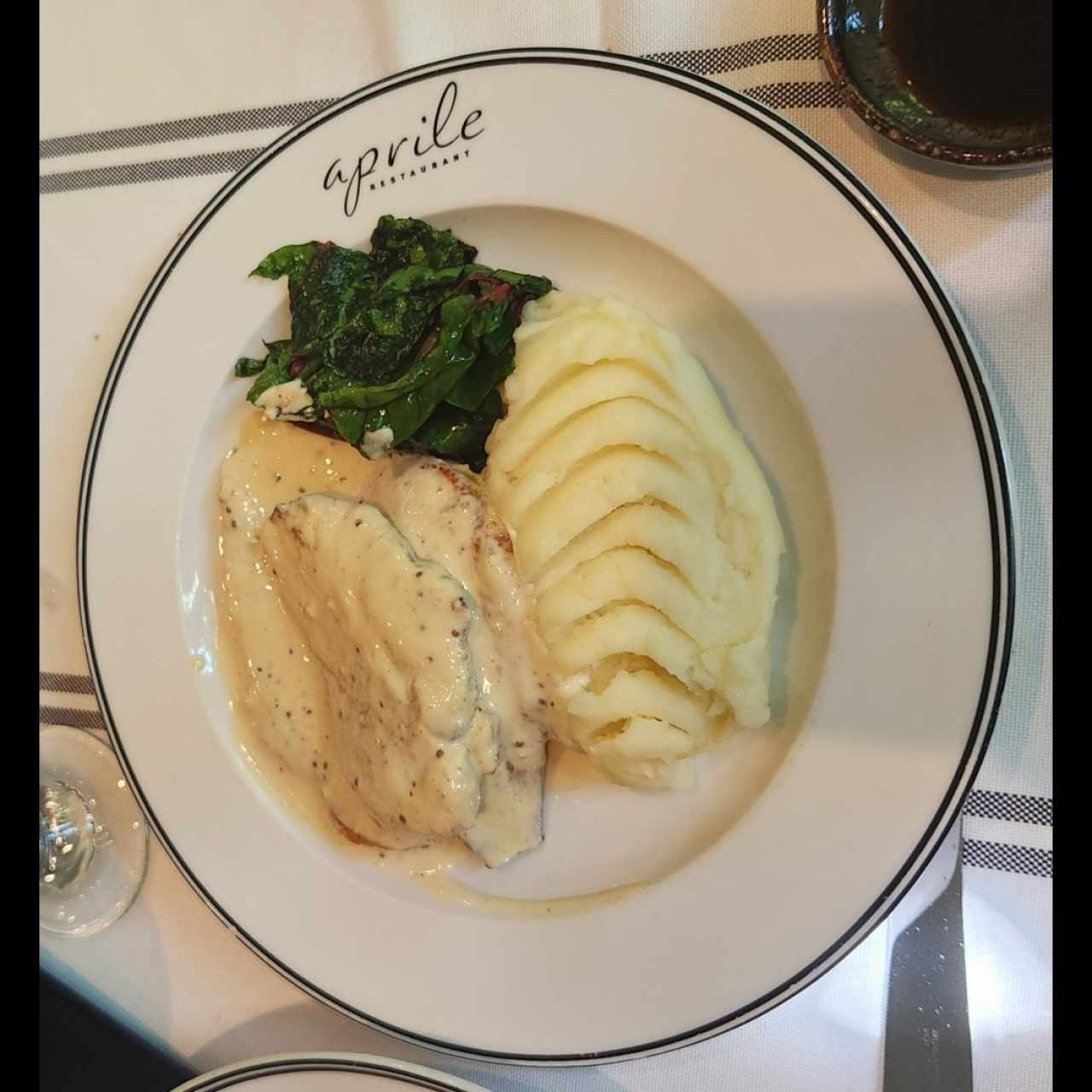Pollo con puré 