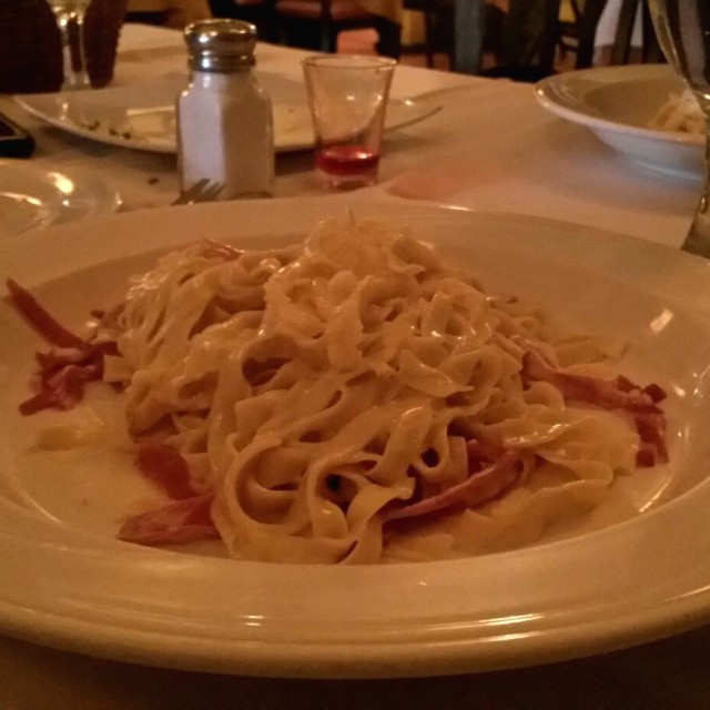 Fettuccini al Grana Padano con prosciutto