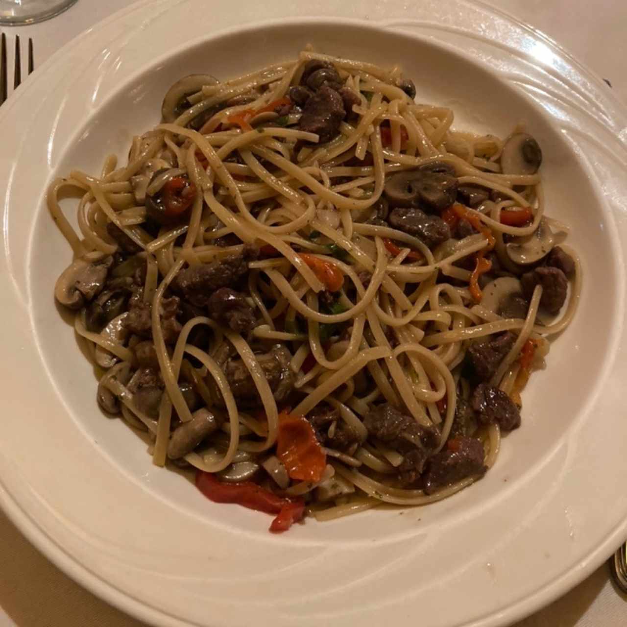 Linguini con Lomito