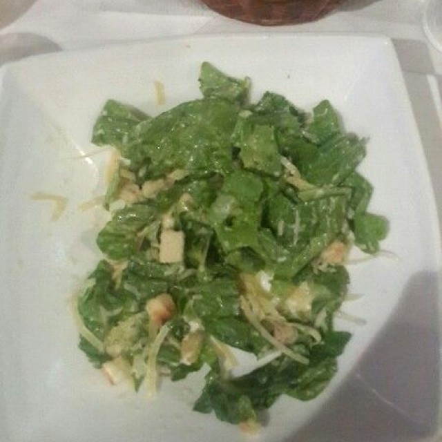 Ensalada  cesar con pollo