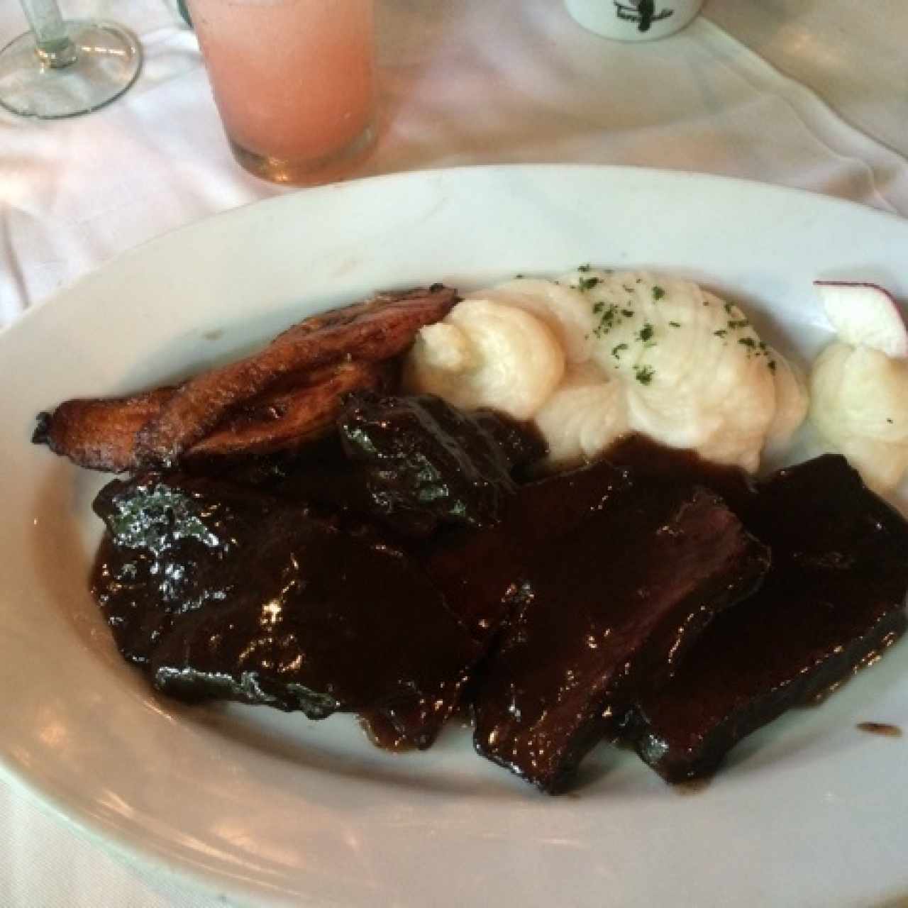 asado con salsa dulce