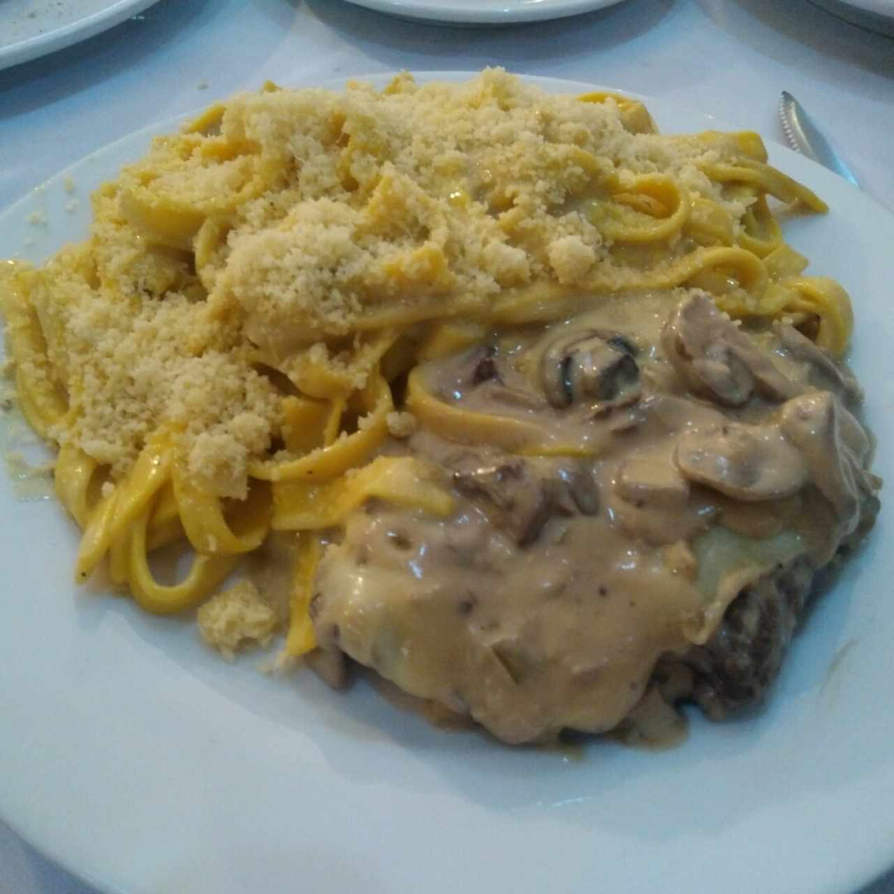 Cartoccio de Lomito con fetuccine 4 quesos