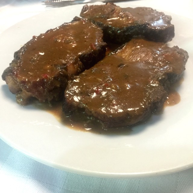 Lechon en Salsa 