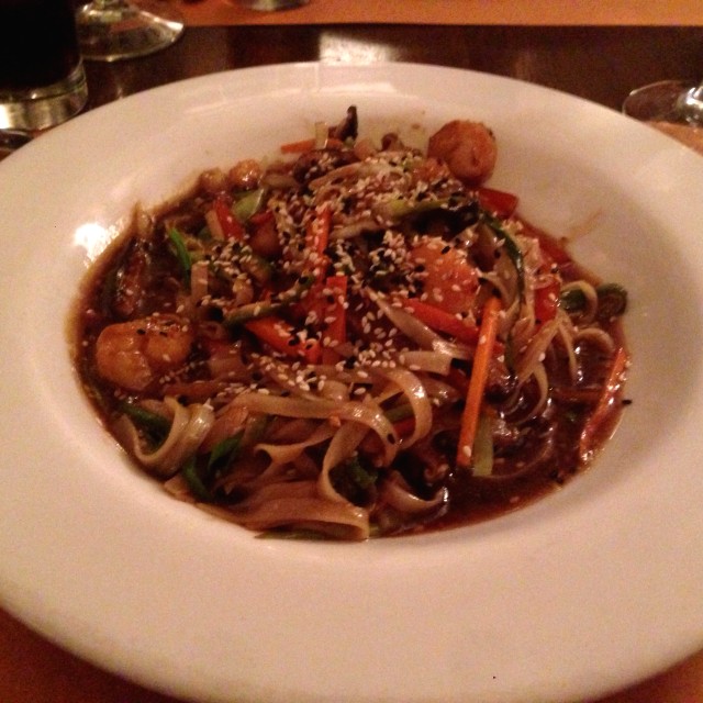 Pad thai de Camarones