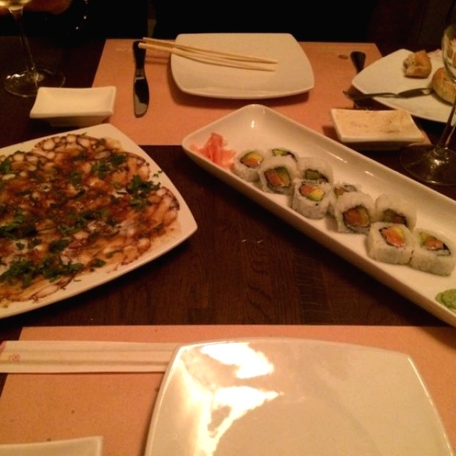 Carpaccio de pulpo y alaska roll