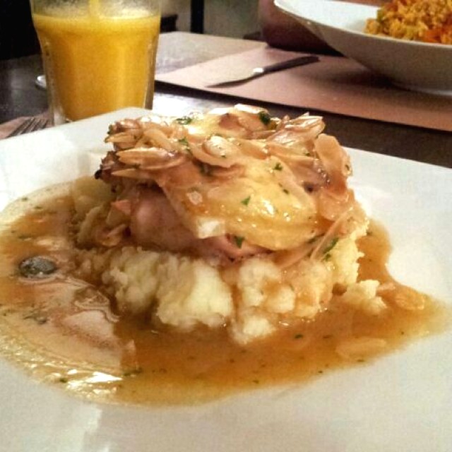 Medallones de pollo con queso brie
