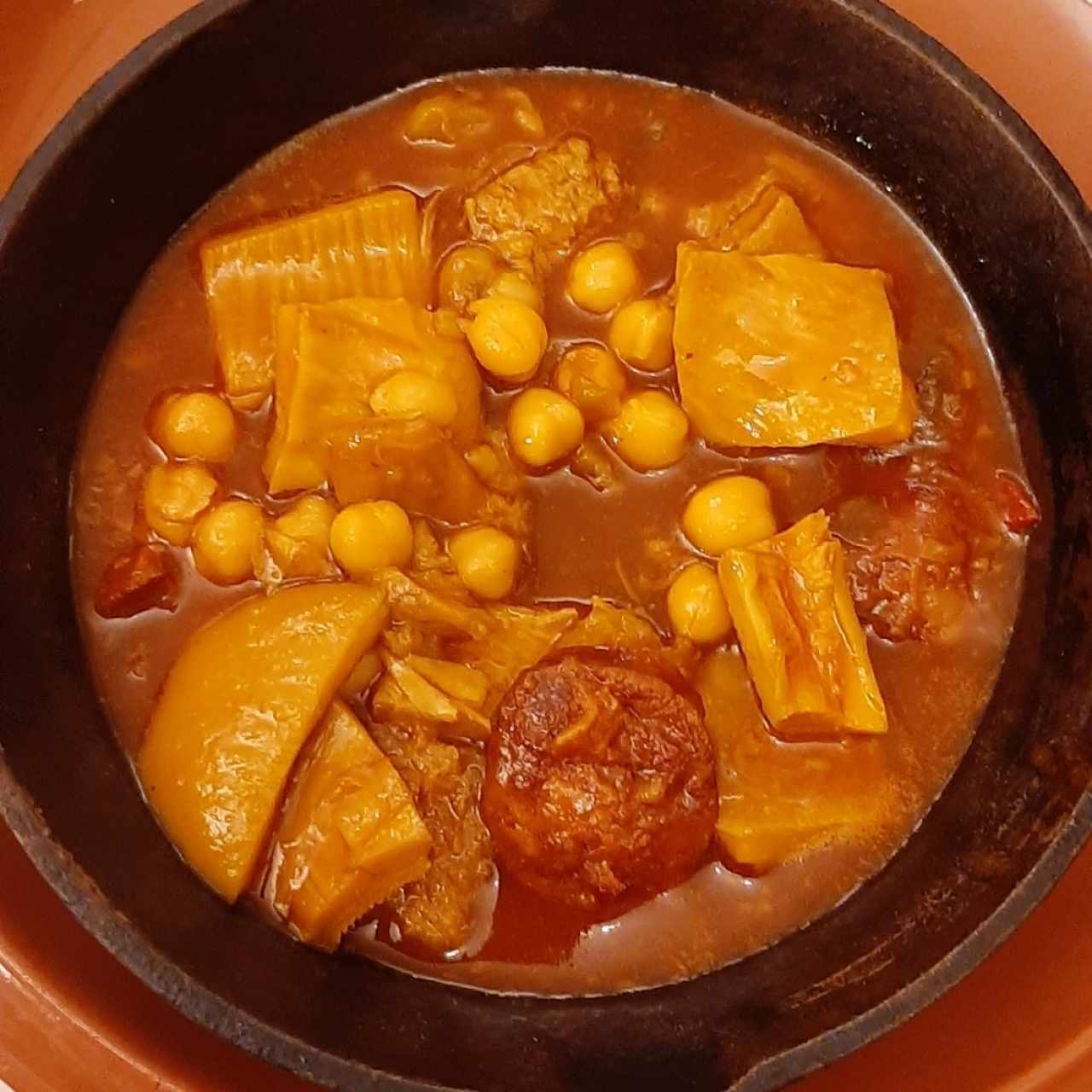 Callos a la Madrileña
