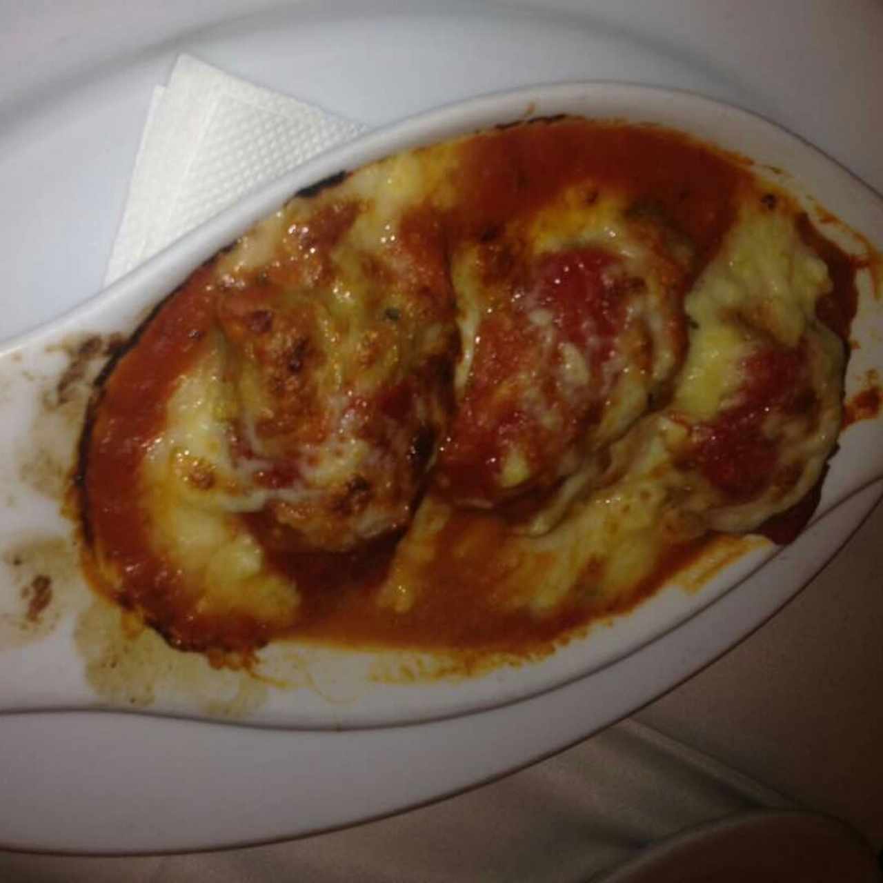 Pimientos de Piquillo rellenos de Cabrito, Bien