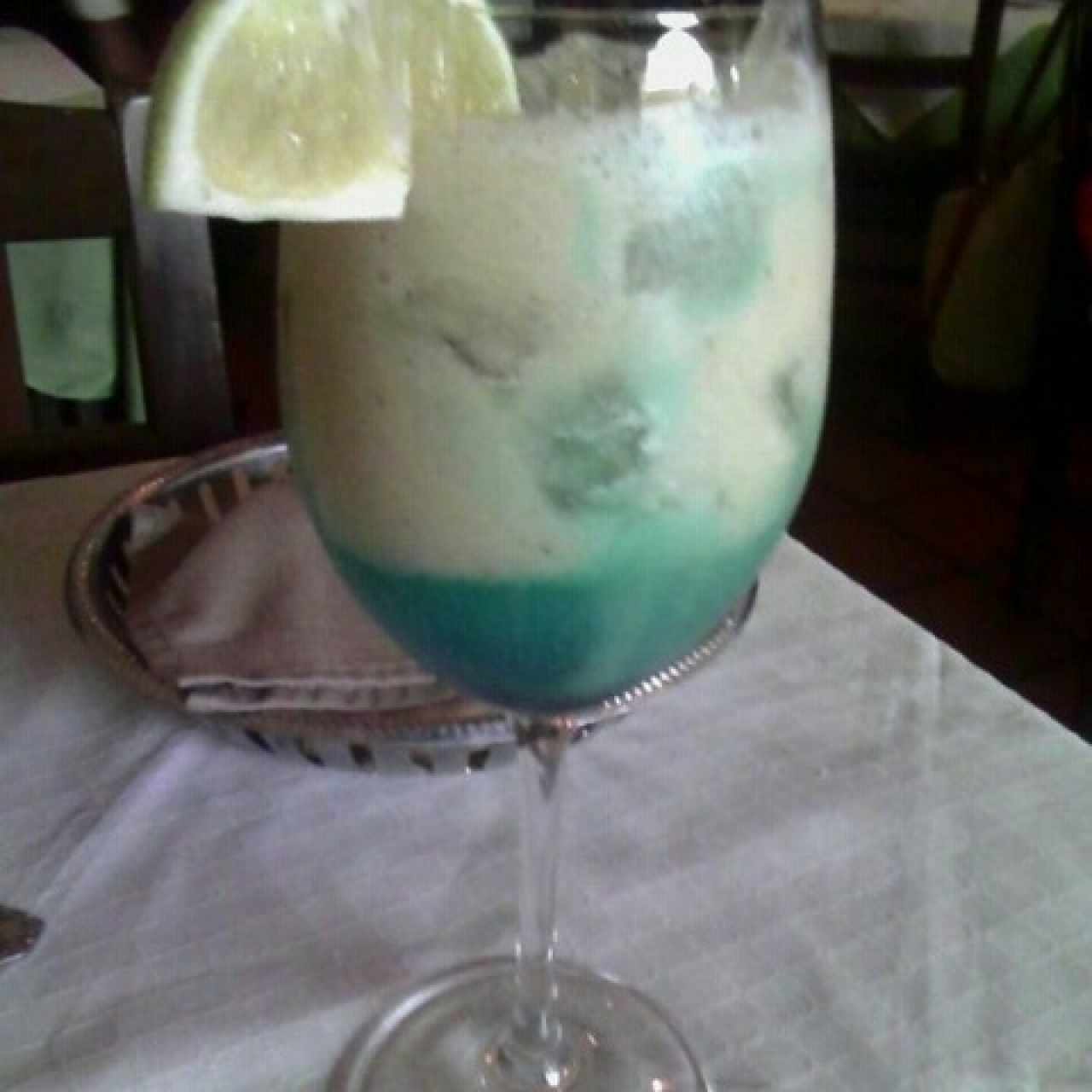 piña colada con blue Curazao