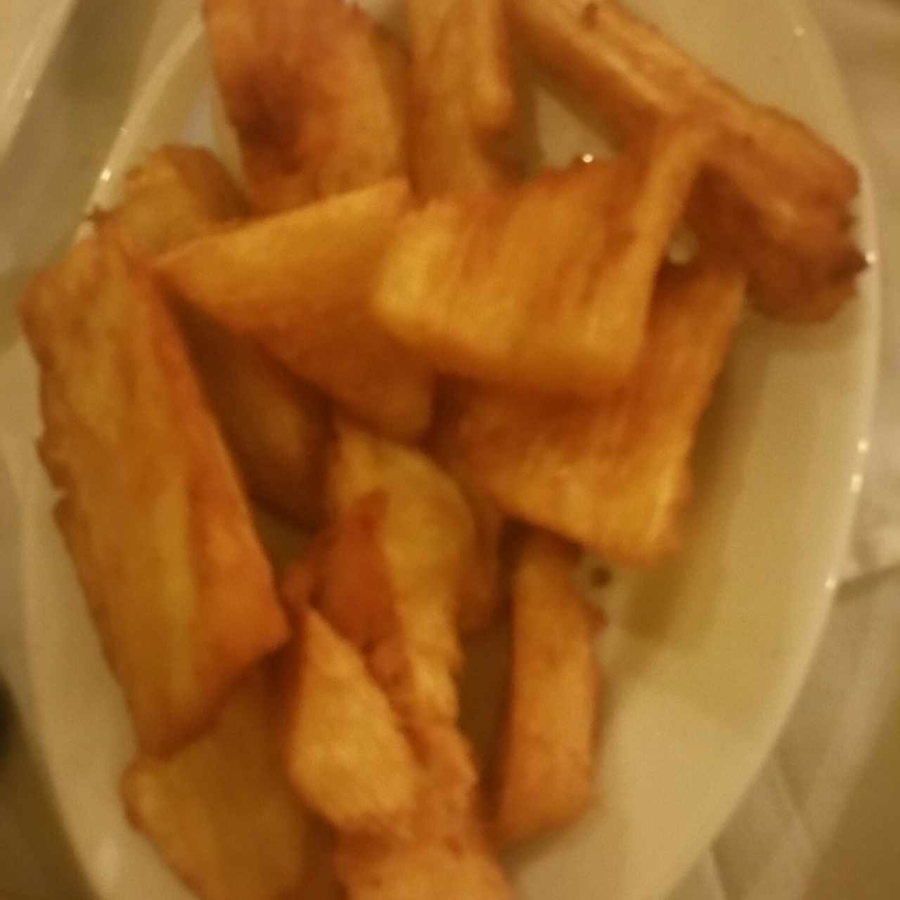 ración de yuca frita