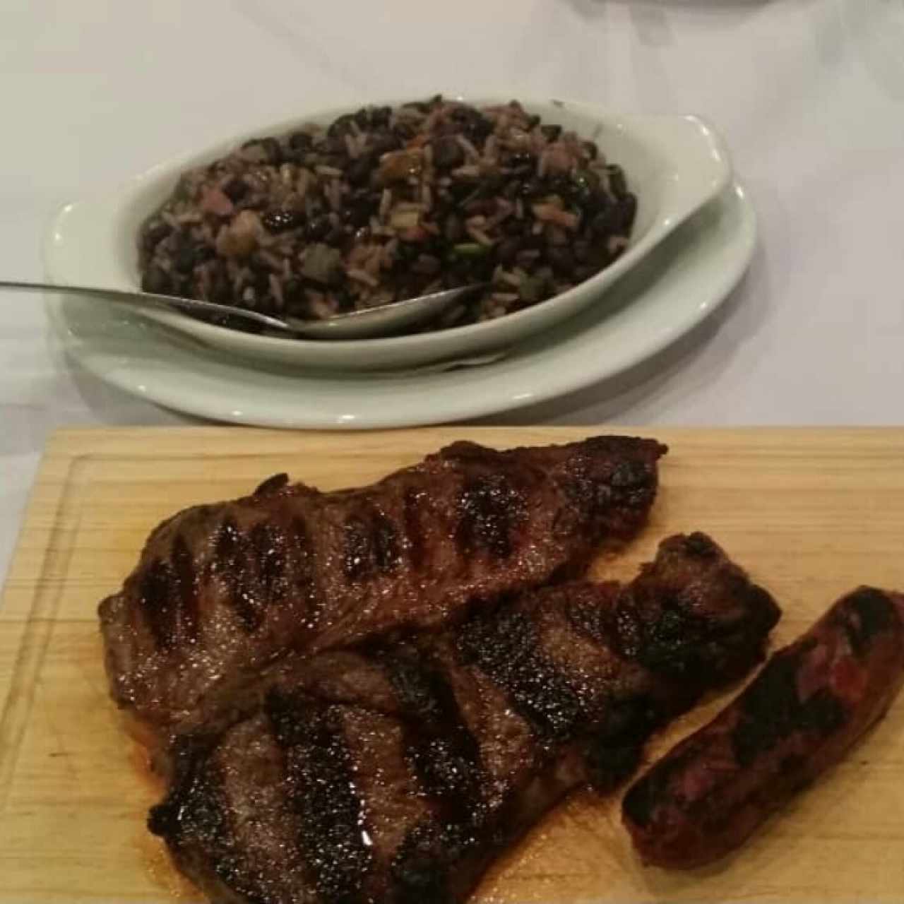 Churrasco Especial acompañado de ración de Congril